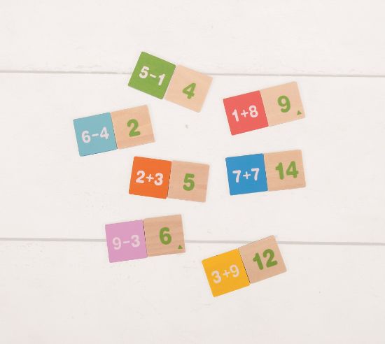 Bigjigs Toys Sčítanie a odčítanie v krabičke