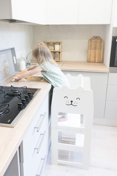 Craffox Montessori multifunkčná učiaca veža Mačka biela