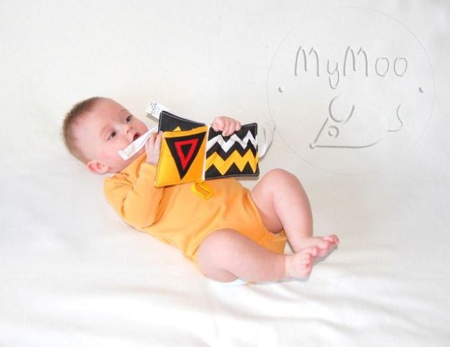 MyMoo Montessori textilná knižka kontrastná