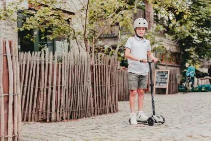 Scoot & Ride Detská kolobežka Highwaykick 5 LED ash