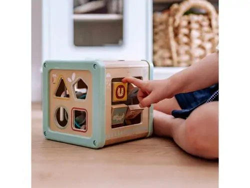 Tooky Toy Kocka s aktivitami Lúka Pastel